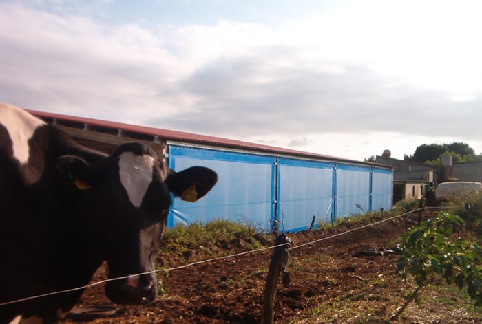 La mejor protección para tus instalaciones agrícolas o ganaderas de la mano de TGM-Toldos Gómez