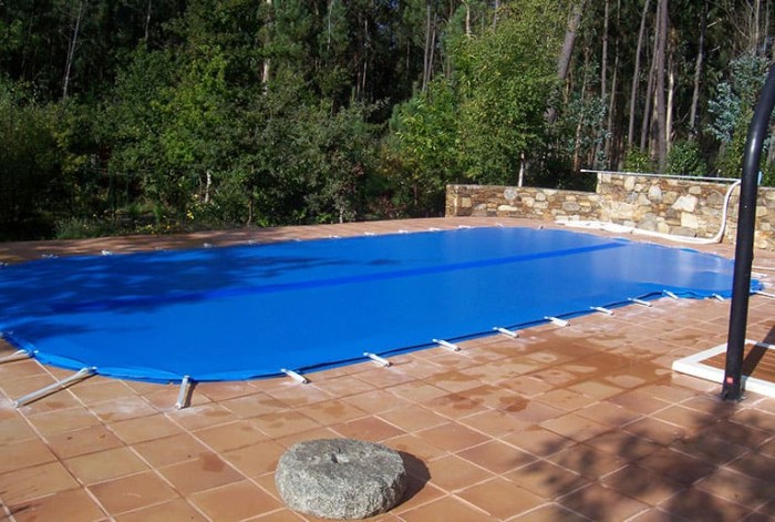 Si tienes una piscina, necesitas una cubierta. ¡Descubre nuestras opciones!